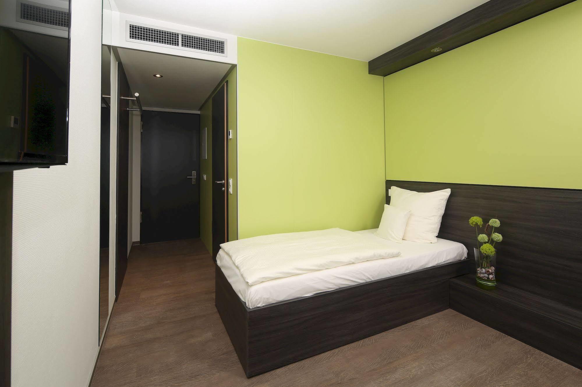 Economy-Hotel Ульм Екстер'єр фото